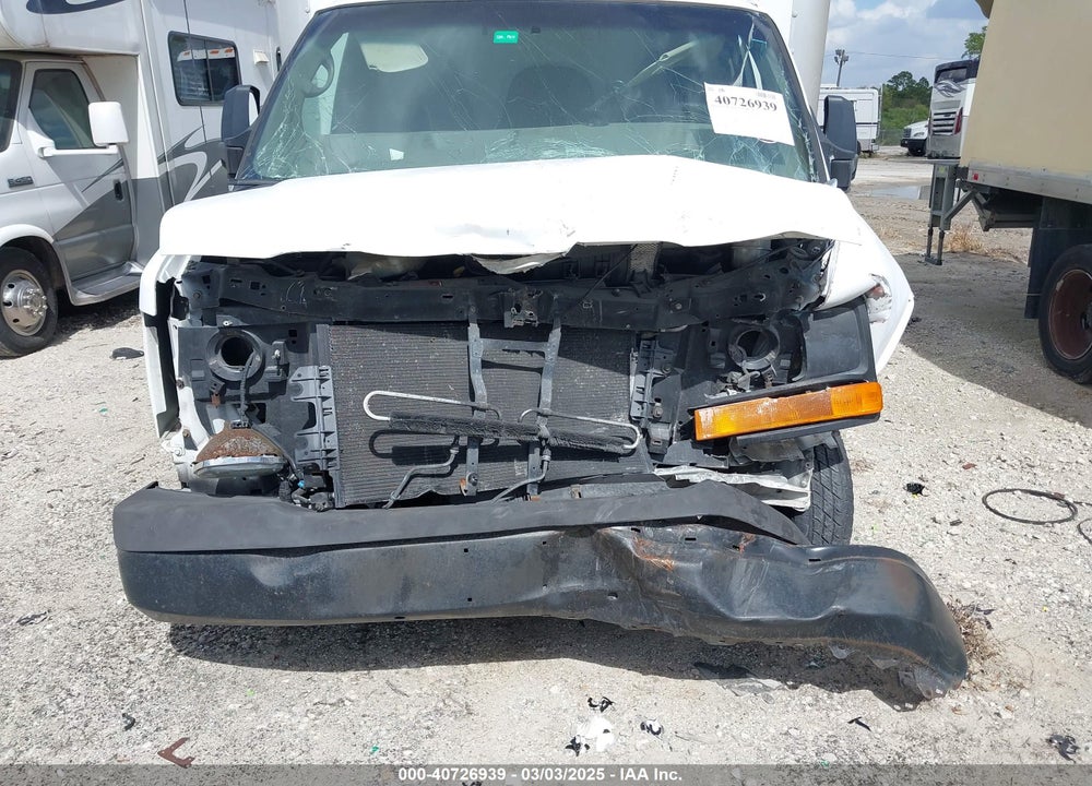 2011 GMC SAVANA CUTAWAY VIN: 1GD374CA3B1904308