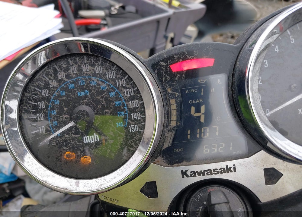 2018 KAWASAKI ZR900 R VIN: JKAZR2C13JA000691