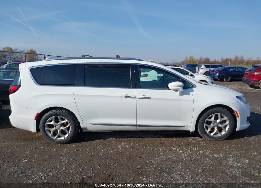 2018 CHRYSLER PACIFICA TOURING L VIN: 2C4RC1BG7JR339280