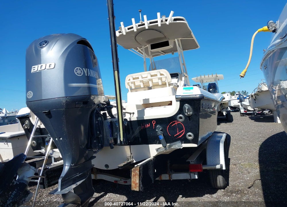 2017 GRADY WHITE BOAT VIN: NTLCX826K617