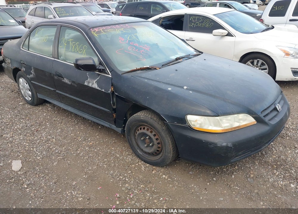 2001 HONDA ACCORD 2.3 LX VIN: 1HGCG66581A126537