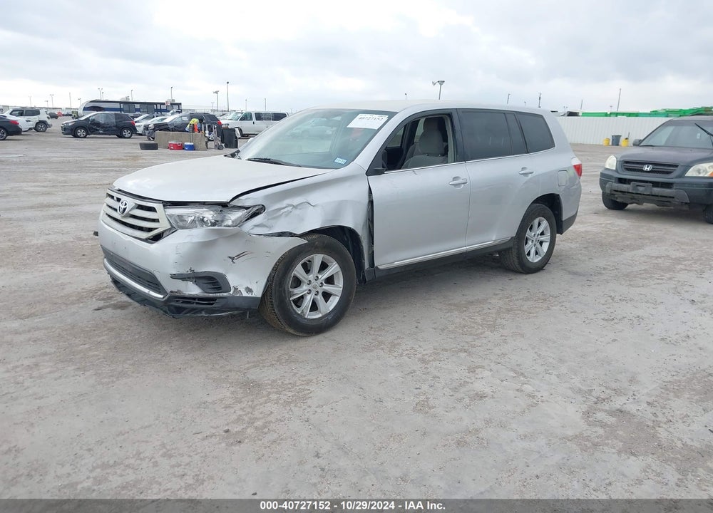 2013 TOYOTA HIGHLANDER BASE V6 VIN: 5TDZK3EH1DS096676