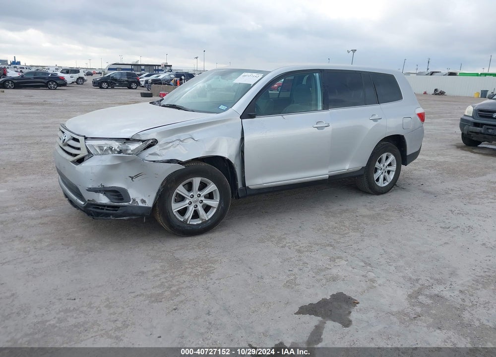 2013 TOYOTA HIGHLANDER BASE V6 VIN: 5TDZK3EH1DS096676