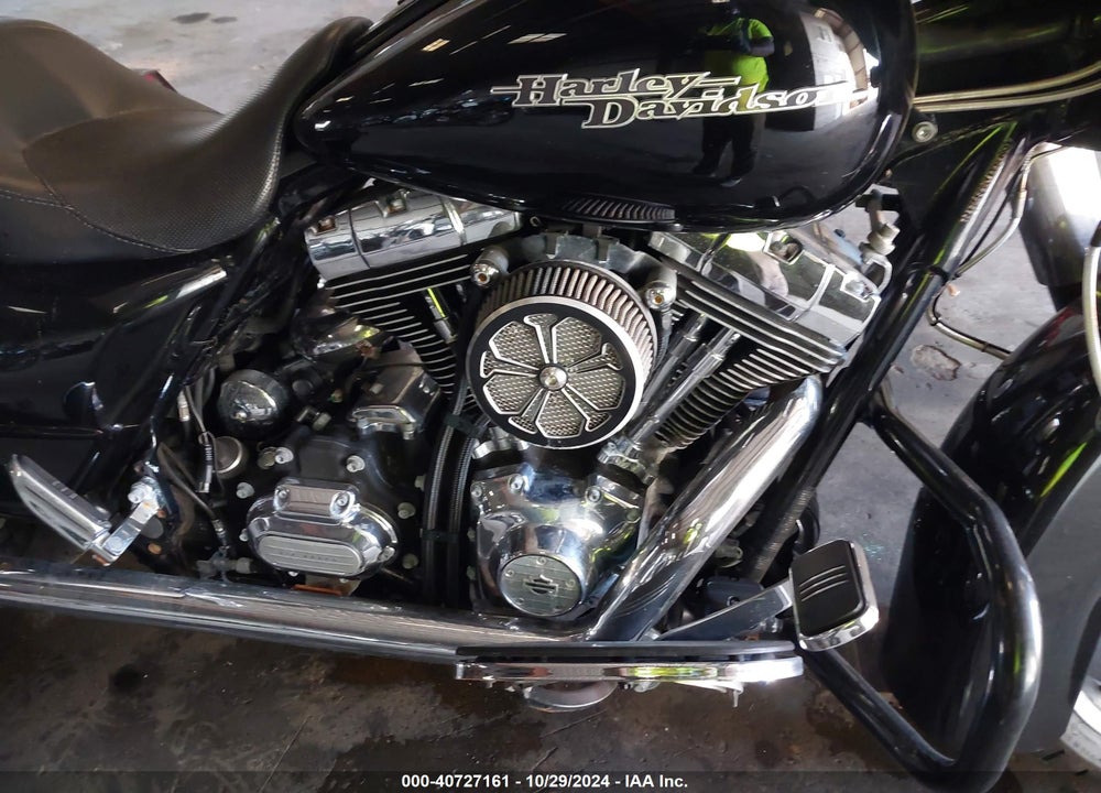 2013 HARLEY-DAVIDSON FLHX STREET GLIDE VIN: 1HD1KBM13DB619584