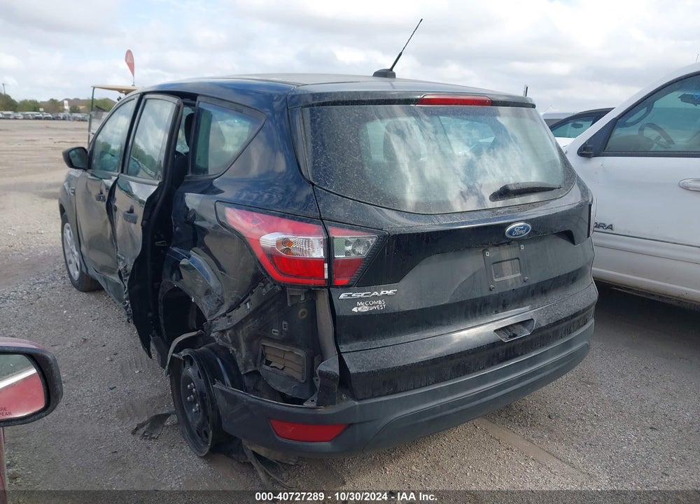 2018 FORD ESCAPE VIN: 1FMCU0F70JUC75315
