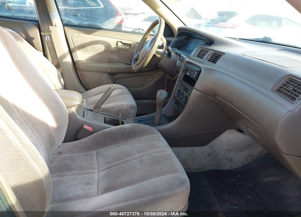 1998 TOYOTA CAMRY LE V6 VIN: 4T1BF22K1WU926678