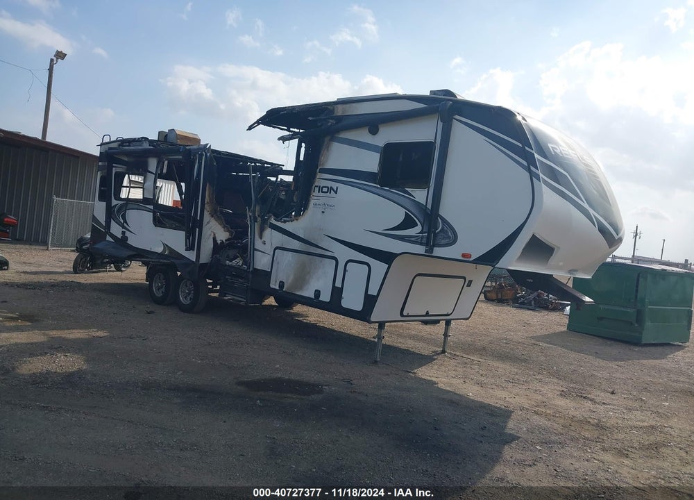 2020 GRAND DESI REFLECTION 303RLS VIN: 573FR332XL3328410