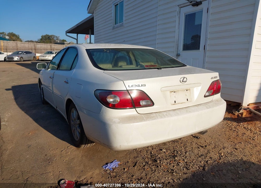 2002 LEXUS ES 300 VIN: JTHBF30G420081916