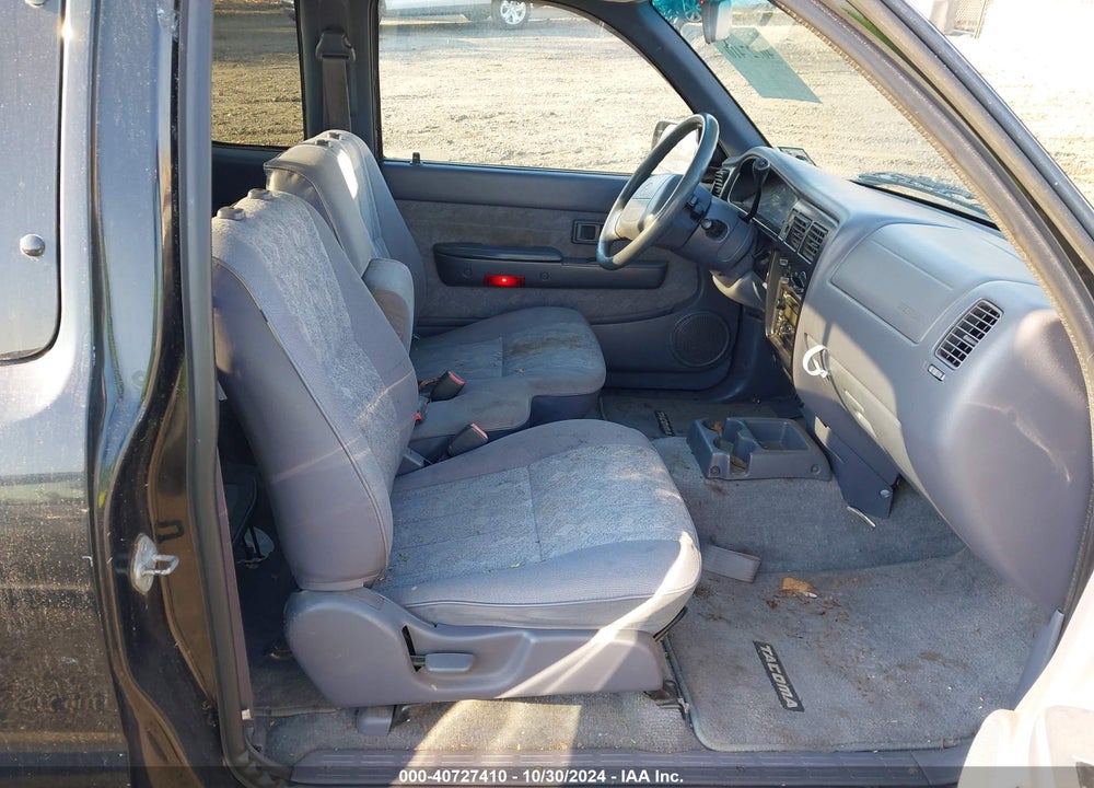 2000 TOYOTA TACOMA VIN: 5TEVL52NXYZ711820