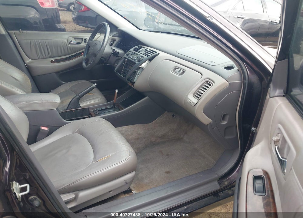 1998 HONDA ACCORD EX V6 VIN: 1HGCG1655WA007287
