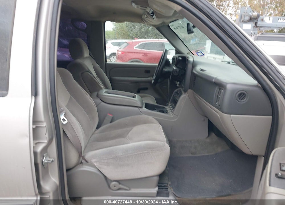 2005 GMC YUKON SLE VIN: 1GKEC13T35R184396