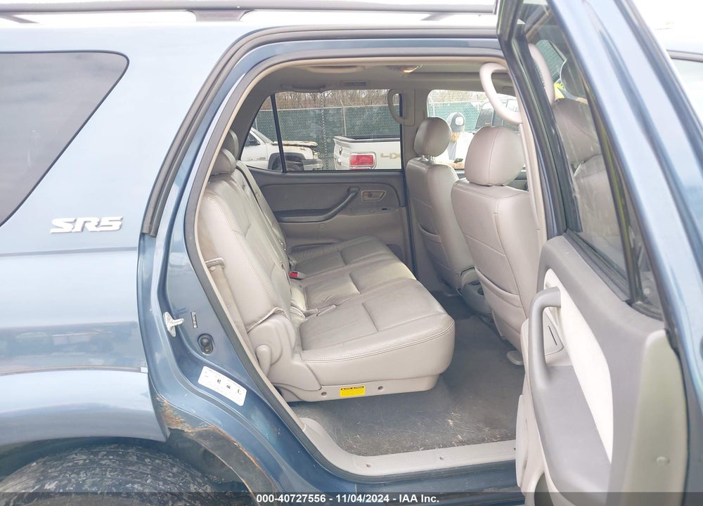 2006 TOYOTA SEQUOIA SR5 V8 VIN: 5TDBT44AX6S276055