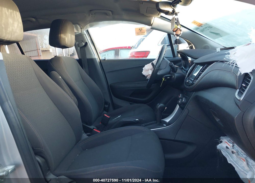2019 CHEVROLET TRAX LS VIN: 3GNCJKSB2KL213985