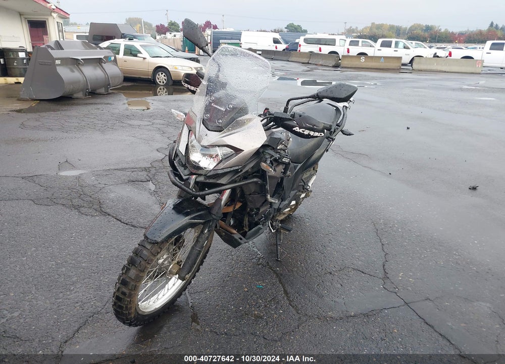 2017 KAWASAKI KLE300 B VIN: JKALE8B11HDA00058