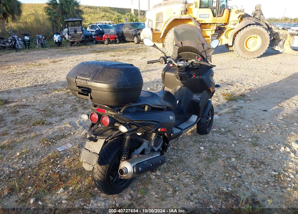 2009 PIAGGIO MP3 500 VIN: ZAPM610X395000799
