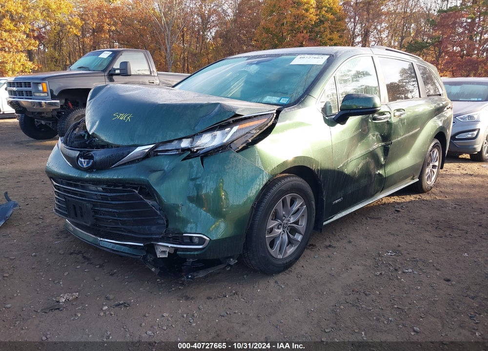 2021 TOYOTA SIENNA XLE VIN: 5TDYRKEC2MS073574