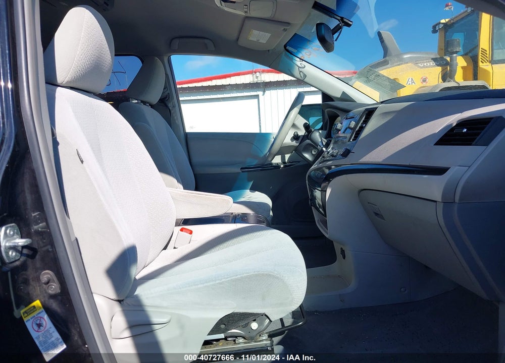 2011 TOYOTA SIENNA LE V6 VIN: 5TDKK3DC9BS089222