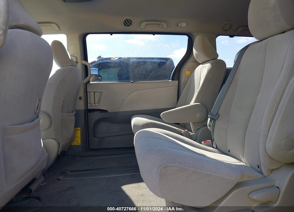 2011 TOYOTA SIENNA LE V6 VIN: 5TDKK3DC9BS089222
