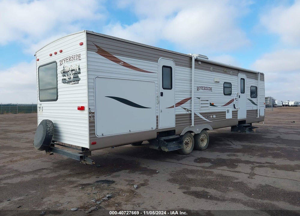 2012 RIVERSIDE 31BHS TRAVEL TRAILER 36 FT 2 SLIDEOUTS VIN: 521BT362XCP015470