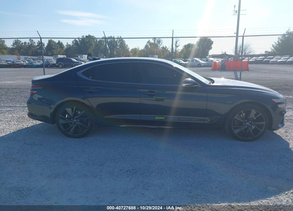 2022 GENESIS G70 3.3T AWD VIN: KMTG54TE8NU095696