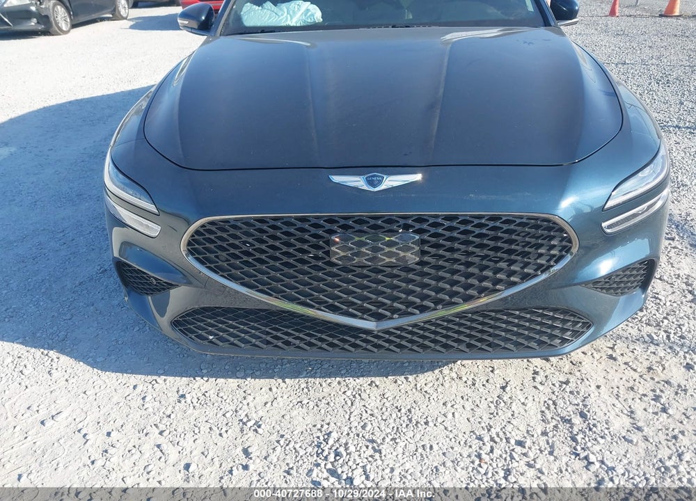2022 GENESIS G70 3.3T AWD VIN: KMTG54TE8NU095696