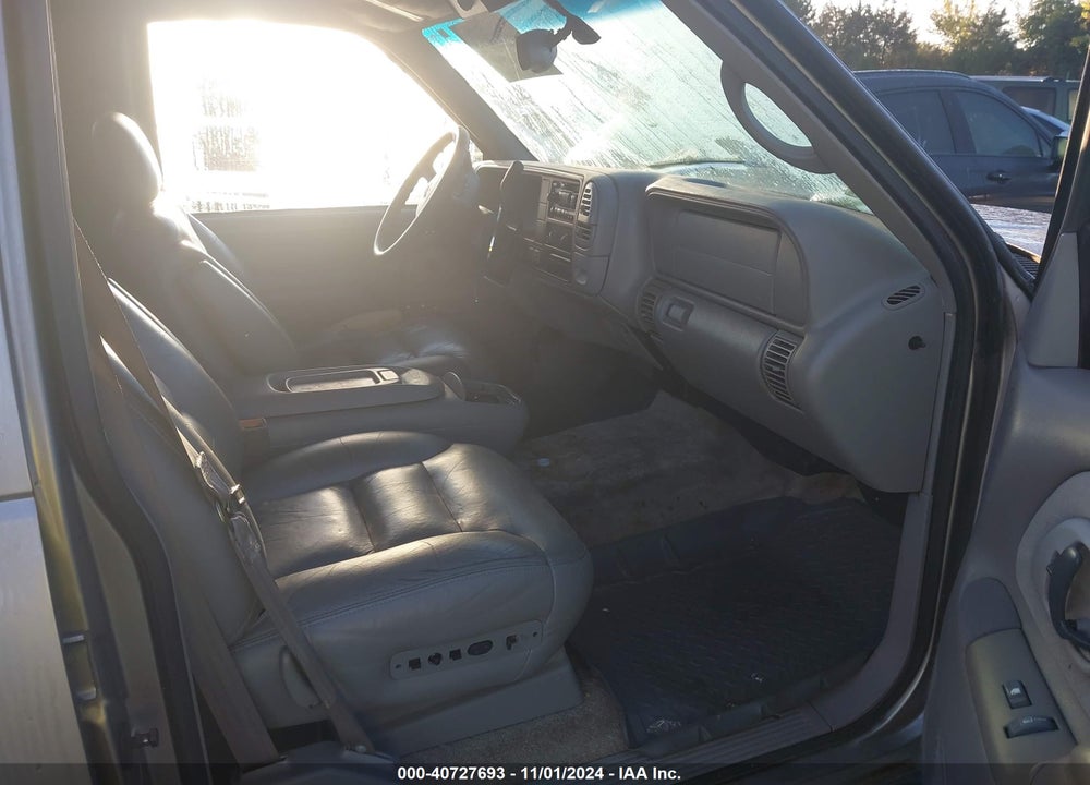 1999 CHEVROLET TAHOE LS VIN: 1GNEK13R0XJ525751