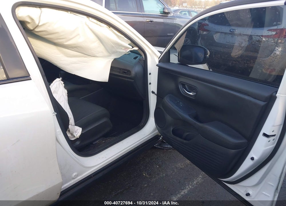 2023 HONDA HR-V 2WD LX VIN: 3CZRZ1H39PM709528