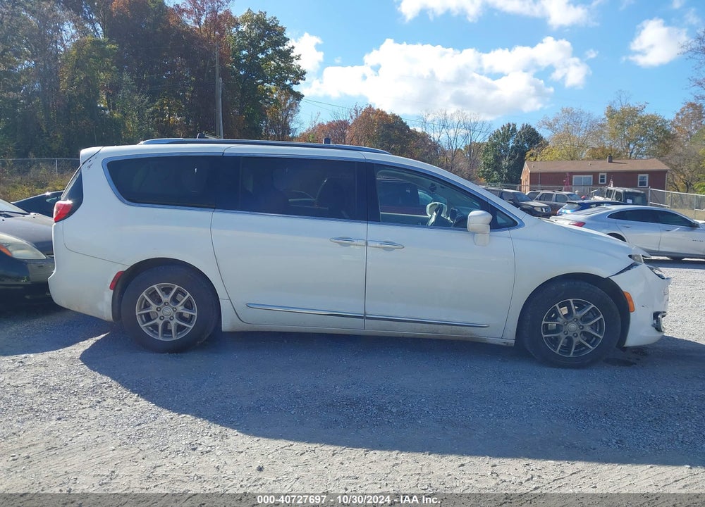 2020 CHRYSLER PACIFICA TOURING L VIN: 2C4RC1BGXLR272189