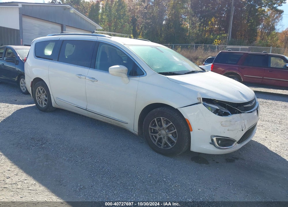 2020 CHRYSLER PACIFICA TOURING L VIN: 2C4RC1BGXLR272189