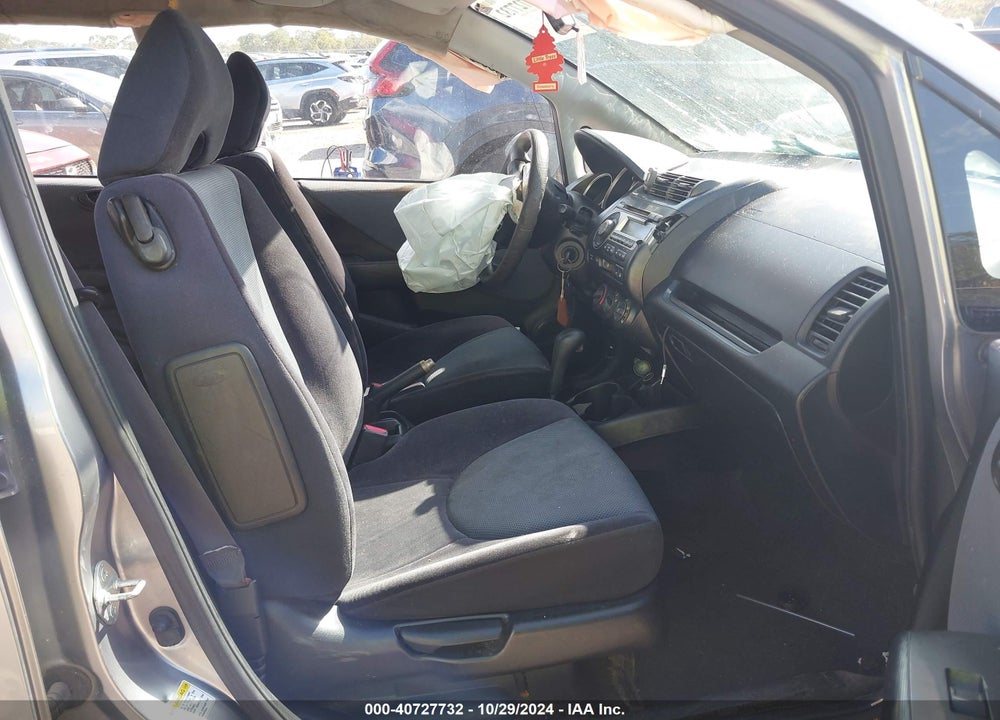 2007 HONDA FIT VIN: JHMGD38407S025795
