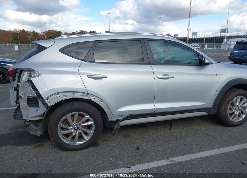 2018 HYUNDAI TUCSON SEL VIN: KM8J33A47JU664445