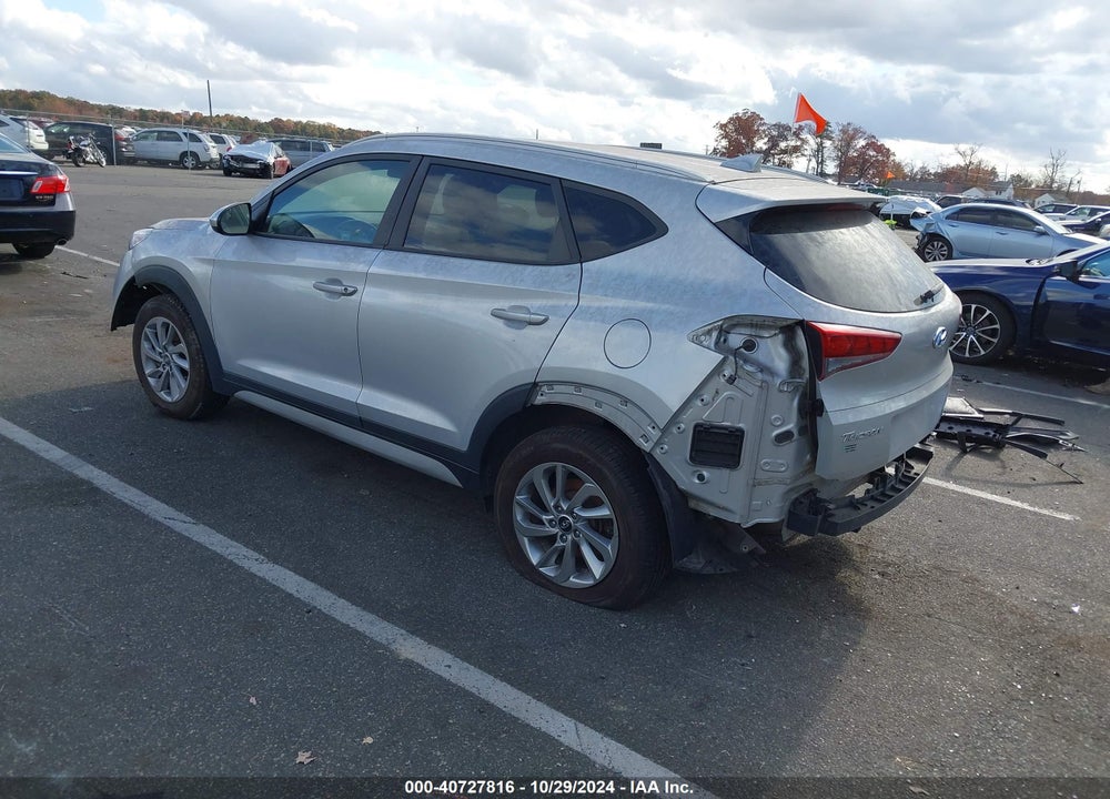 2018 HYUNDAI TUCSON SEL VIN: KM8J33A47JU664445