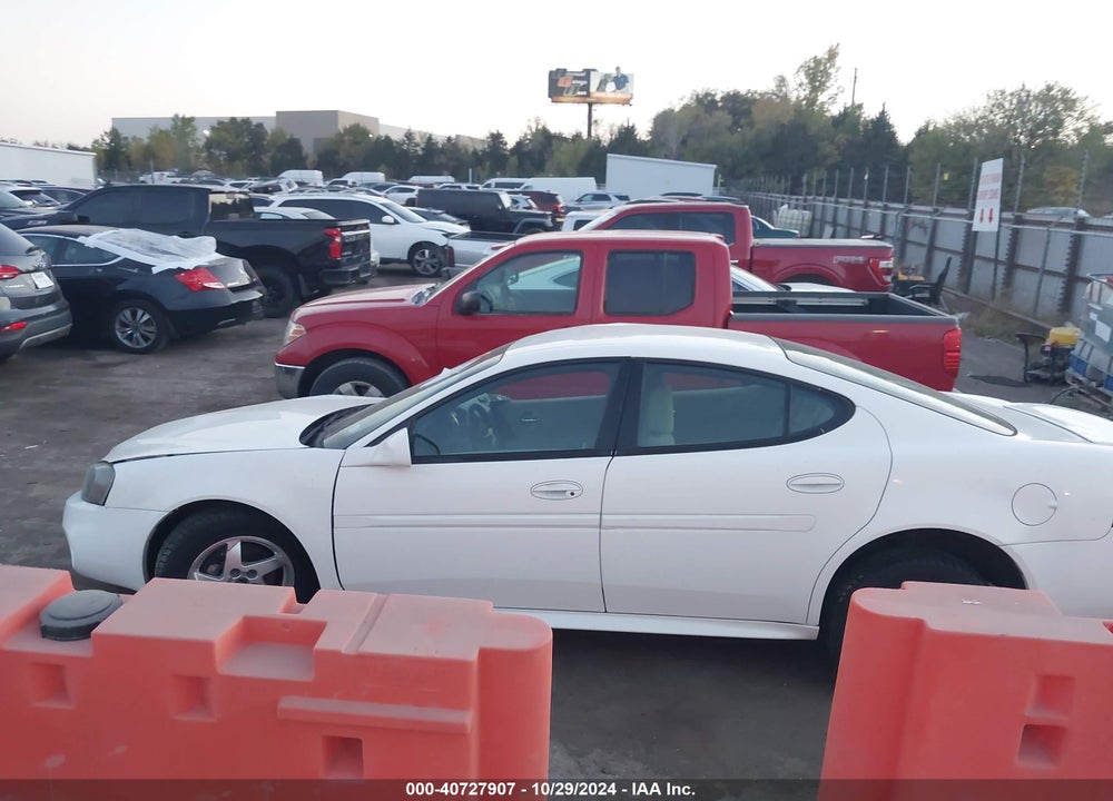 2004 PONTIAC GRAND PRIX GT1 VIN: 2G2WP522941177680