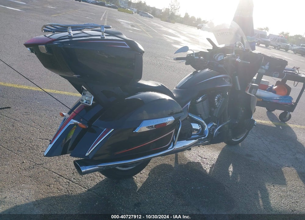2014 VICTORY MOTORCYCLES CROSS COUNTRY TOUR/TOUR 15TH ANNIV VIN: 5VPTW36N9E3032520