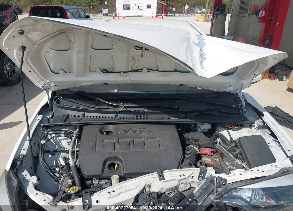 2015 TOYOTA COROLLA LE VIN: 5YFBURHE2FP339360