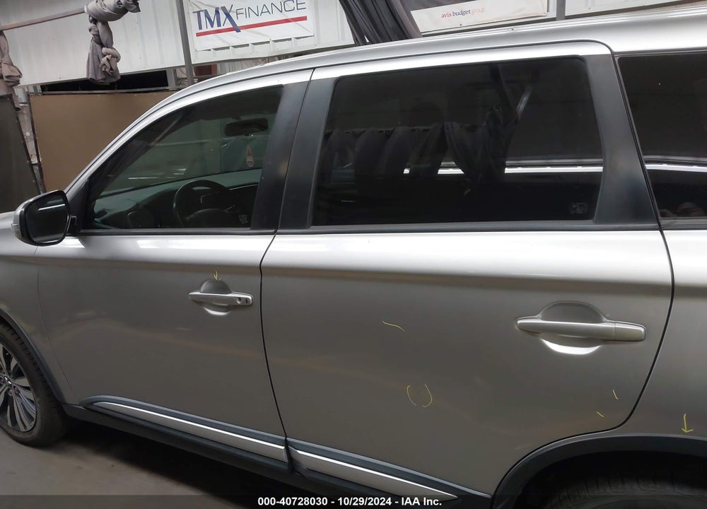 2019 MITSUBISHI OUTLANDER VIN: JA4AD3A38KZ014949