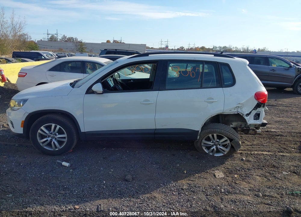 2017 VOLKSWAGEN TIGUAN 2.0T S VIN: WVGBV7AX6HK000613