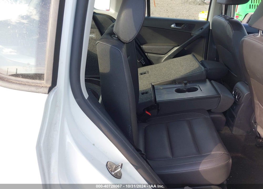 2017 VOLKSWAGEN TIGUAN 2.0T S VIN: WVGBV7AX6HK000613