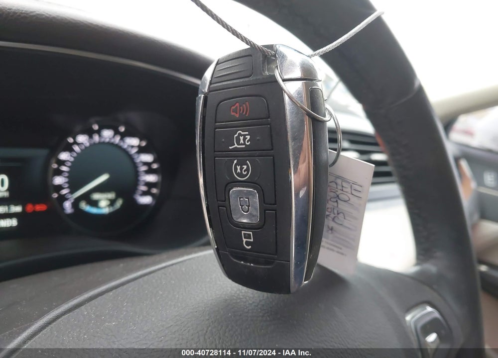 2019 LINCOLN MKC SELECT VIN: 5LMCJ2C93KUL09496