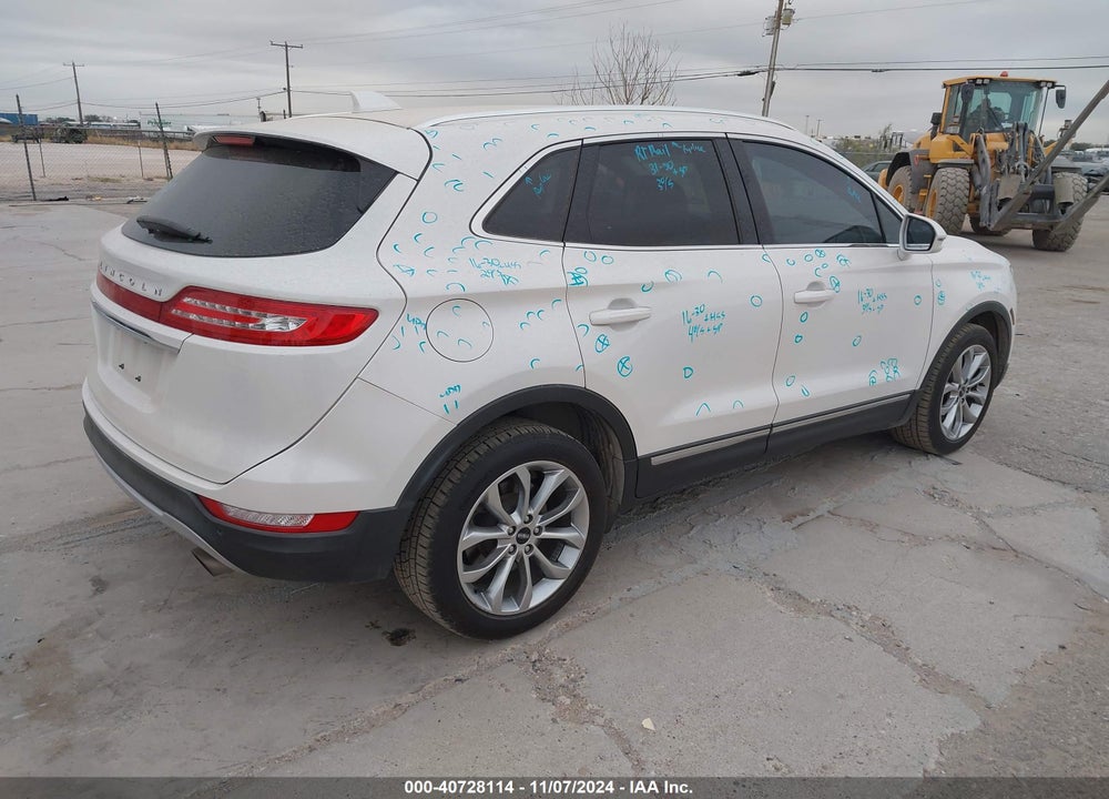 2019 LINCOLN MKC SELECT VIN: 5LMCJ2C93KUL09496