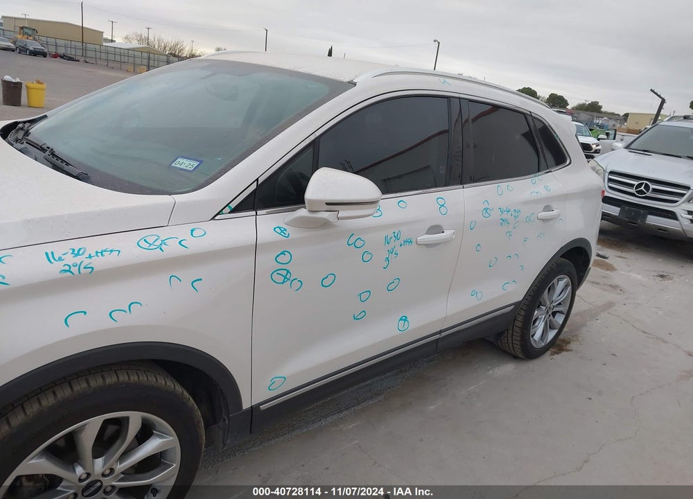 2019 LINCOLN MKC SELECT VIN: 5LMCJ2C93KUL09496