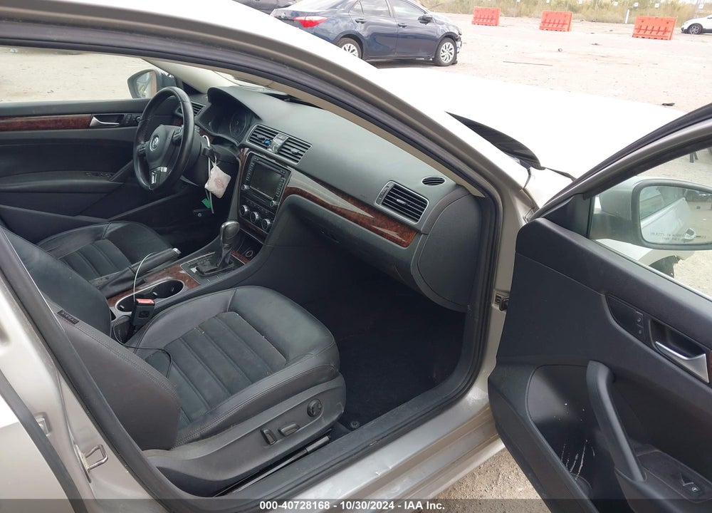 2013 VOLKSWAGEN PASSAT 2.0L TDI SEL PREMIUM VIN: 1VWCN7A3XDC065150