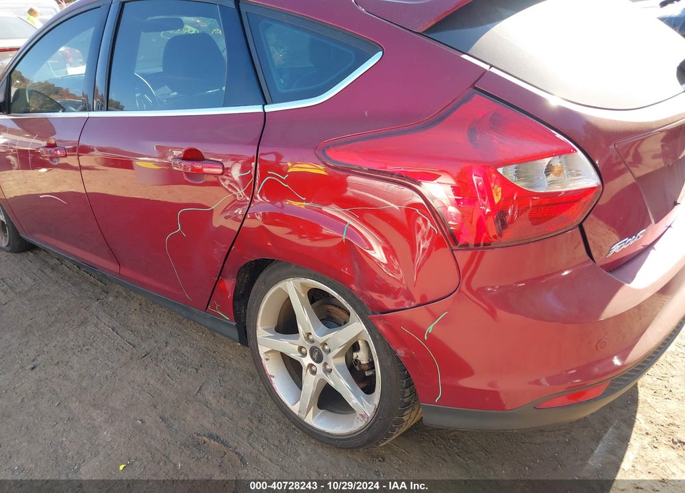 2013 FORD FOCUS TITANIUM VIN: 1FADP3N28DL269897