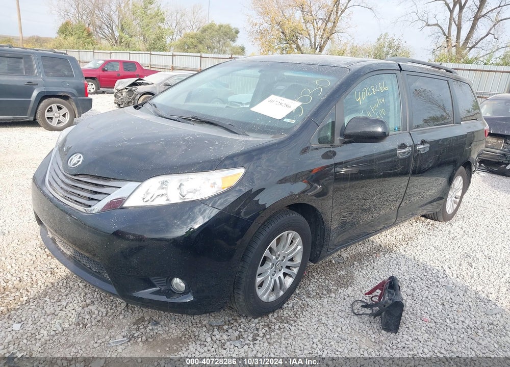 2015 TOYOTA SIENNA XLE LIMITED VIN: 5TDYK3DCXFS643030
