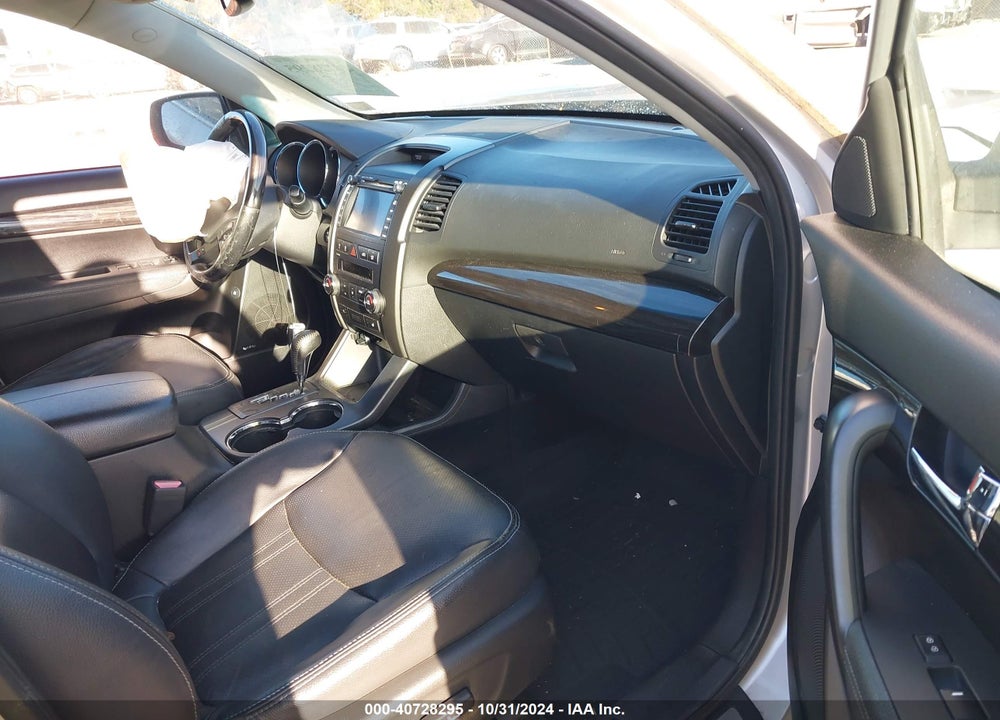 2012 KIA SORENTO SX V6 VIN: 5XYKWDA25CG194439