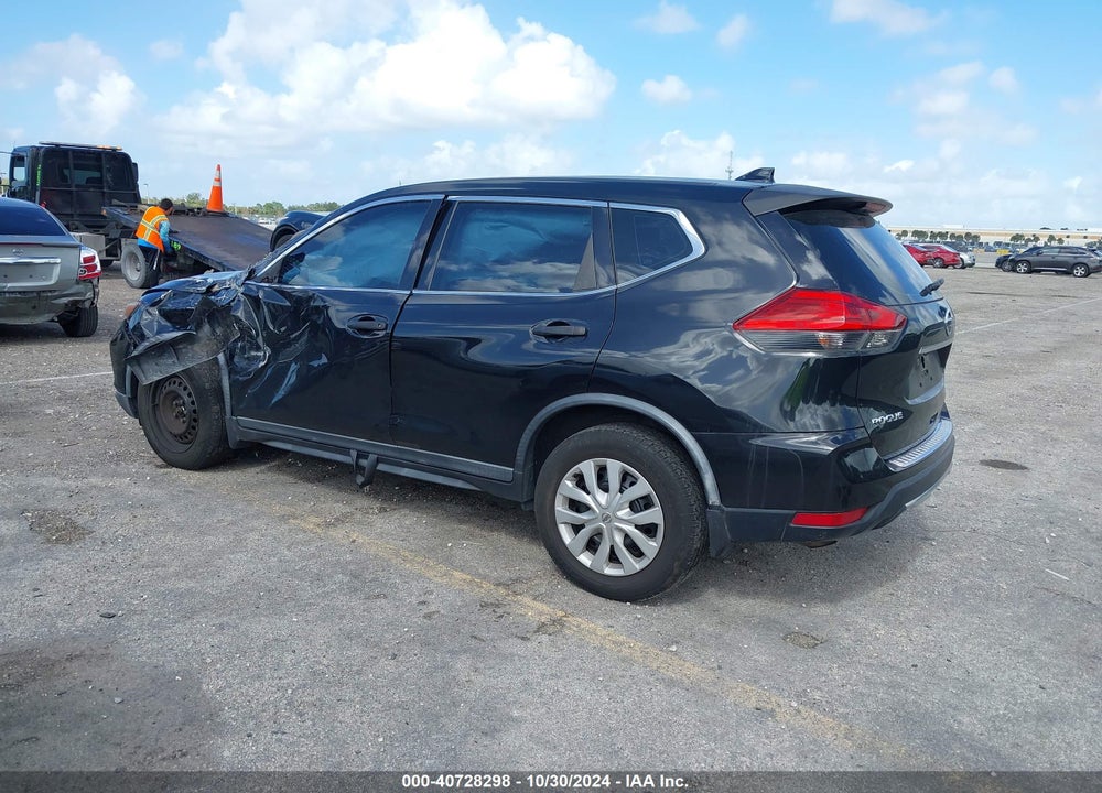 2017 NISSAN ROGUE S VIN: KNMAT2MT0HP615436