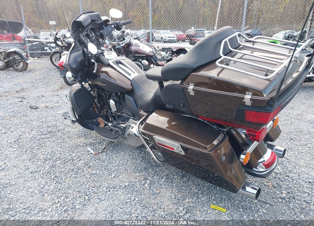 2013 HARLEY-DAVIDSON FLHTK ELECTRA GLIDE ULT LTD/ANN VIN: 1HD1KEM24DB667914
