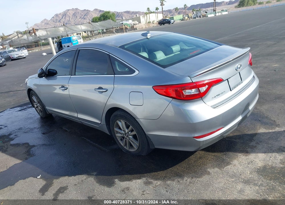 2015 HYUNDAI SONATA SE VIN: 5NPE24AF4FH178967