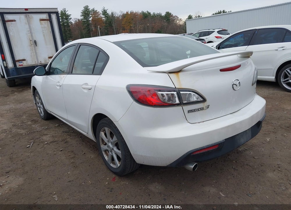 2011 MAZDA 3 VIN: JM1BL1VG5B1360633