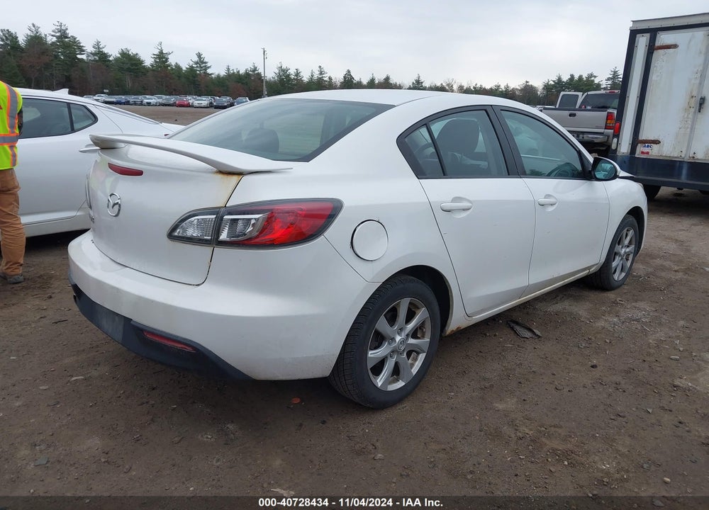 2011 MAZDA 3 VIN: JM1BL1VG5B1360633